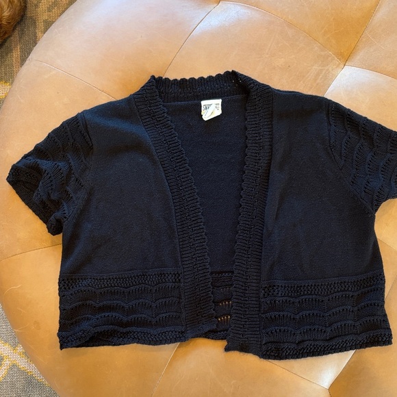 Chic Black Knit Short Sleeve Cardigan - Picture 1 of 3